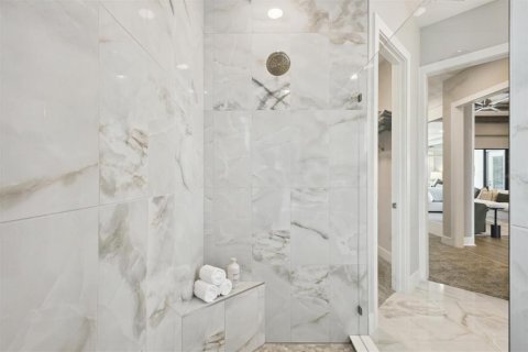 Casa en venta en Brandon, Florida, 5 dormitorios, 362.23 m2 № 1746553 - foto 21