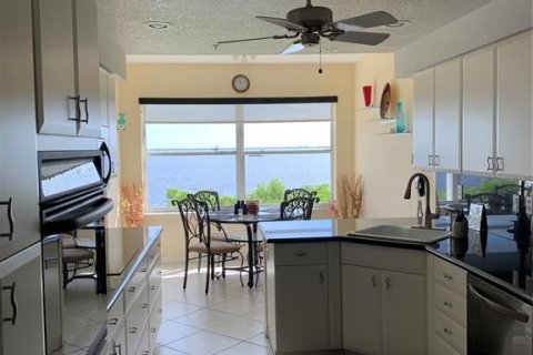 Condo in Punta Gorda, Florida, 3 bedrooms  № 1657115 - photo 6