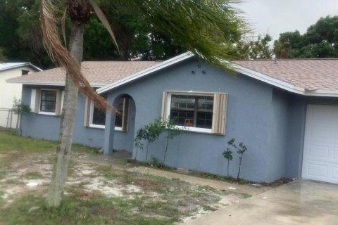 Villa ou maison à St. Lucie, Floride 3 chambres, 128.58 m2 № 2270279