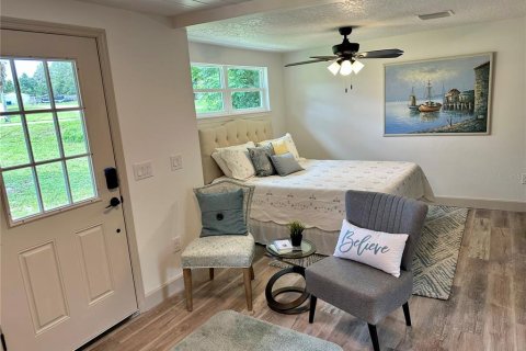 House in Orange City, Florida 4 bedrooms, 157 sq.m. № 1826498 - photo 22