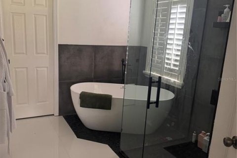 Villa ou maison à vendre à Valrico, Floride: 4 chambres, 211.45 m2 № 2388383 - photo 13