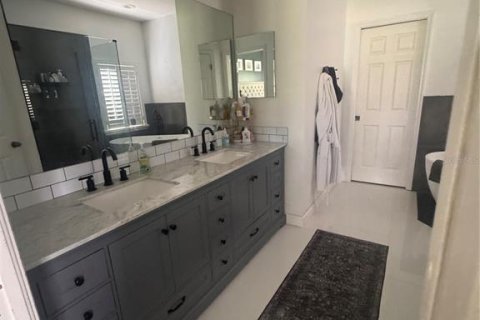Villa ou maison à vendre à Valrico, Floride: 4 chambres, 211.45 m2 № 2388383 - photo 14