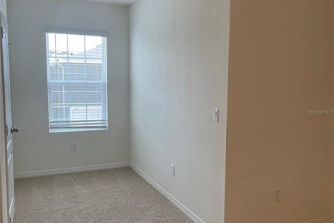 Townhouse in Davenport, Florida 3 bedrooms, 155.43 sq.m. № 2206871 - photo 9