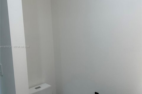 Townhouse in Dania Beach, Florida 4 bedrooms, 186.92 sq.m. № 2040587 - photo 28