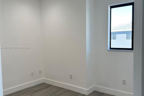 Townhouse in Dania Beach, Florida 4 bedrooms, 186.92 sq.m. № 2040587 - photo 19