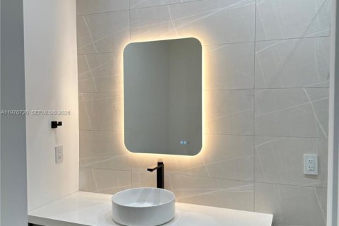 Townhouse in Dania Beach, Florida 4 bedrooms, 186.92 sq.m. № 2040587 - photo 25