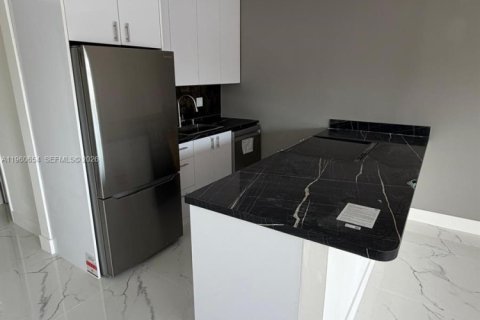 Купить кондоминиум в Халландейл-Бич, Флорида 1 спальня, 58.06м2, № 2085814 - фото 21