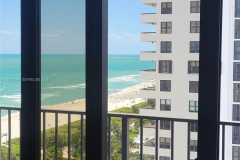 Купить кондоминиум в Майами-Бич, Флорида 1 спальня, 99.87м2, № 2066391 - фото 11