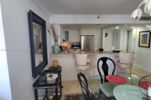 Купить кондоминиум в Майами-Бич, Флорида 1 спальня, 99.87м2, № 2066391 - фото 12