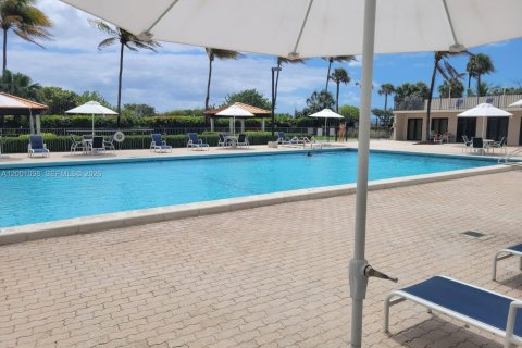 Купить кондоминиум в Майами-Бич, Флорида 1 спальня, 99.87м2, № 2066391 - фото 27