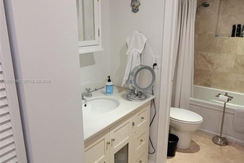 Купить кондоминиум в Майами-Бич, Флорида 1 спальня, 99.87м2, № 2066391 - фото 19