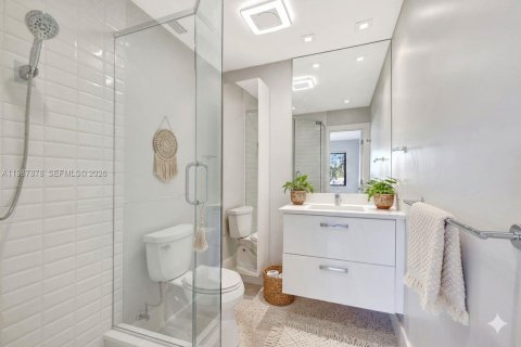 Apartamento en alquiler en Fort Lauderdale, Florida, 2 dormitorios, 102.19 m2 № 2051183 - foto 11