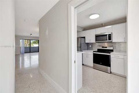Apartamento en alquiler en Fort Lauderdale, Florida, 2 dormitorios, 102.19 m2 № 2051183 - foto 26