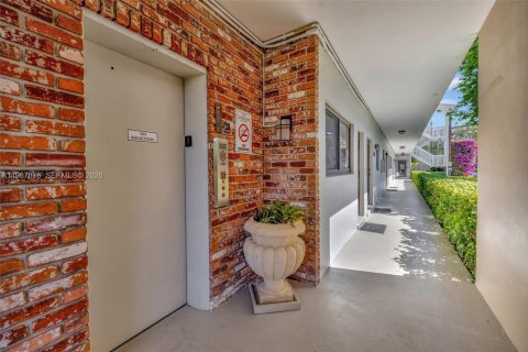 Apartamento en alquiler en Fort Lauderdale, Florida, 2 dormitorios, 102.19 m2 № 2051183 - foto 5