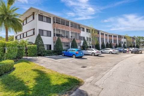 Apartamento en alquiler en Fort Lauderdale, Florida, 2 dormitorios, 102.19 m2 № 2051183 - foto 9