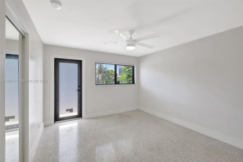 Apartamento en alquiler en Fort Lauderdale, Florida, 2 dormitorios, 102.19 m2 № 2051183 - foto 3