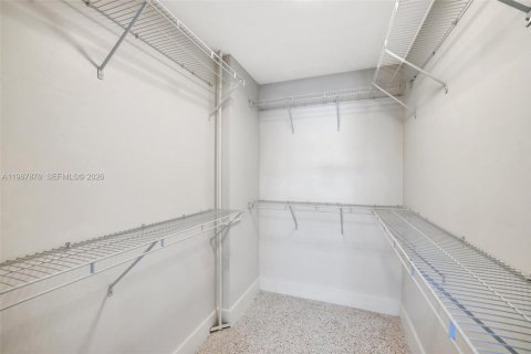 Apartamento en alquiler en Fort Lauderdale, Florida, 2 dormitorios, 102.19 m2 № 2051183 - foto 18