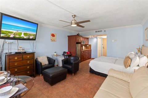 Hôtel, hôtellerie à vendre à Sunny Isles Beach, Floride: 33.44 m2 № 1964889 - photo 9