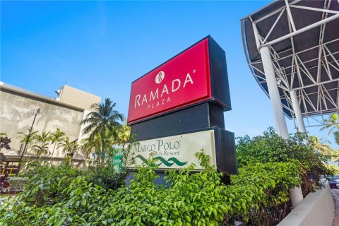 Hôtel, hôtellerie à vendre à Sunny Isles Beach, Floride: 33.44 m2 № 1964889 - photo 14