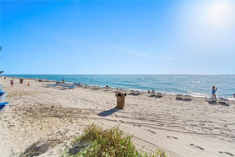 Hôtel, hôtellerie à vendre à Sunny Isles Beach, Floride: 33.44 m2 № 1964889 - photo 25