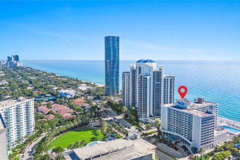 Hôtel, hôtellerie à vendre à Sunny Isles Beach, Floride: 33.44 m2 № 1964889 - photo 2