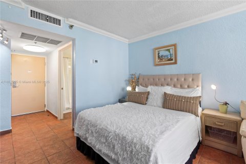Hôtel, hôtellerie à vendre à Sunny Isles Beach, Floride: 33.44 m2 № 1964889 - photo 5