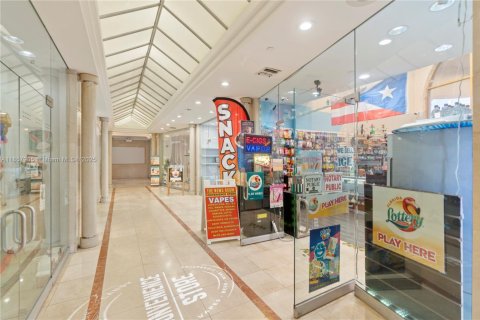 Hôtel, hôtellerie à vendre à Sunny Isles Beach, Floride: 33.44 m2 № 1964889 - photo 21