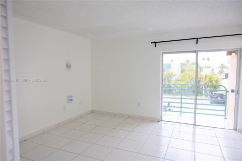 Townhouse in Miami, Florida 3 bedrooms, 159.42 sq.m. № 2064005 - photo 10