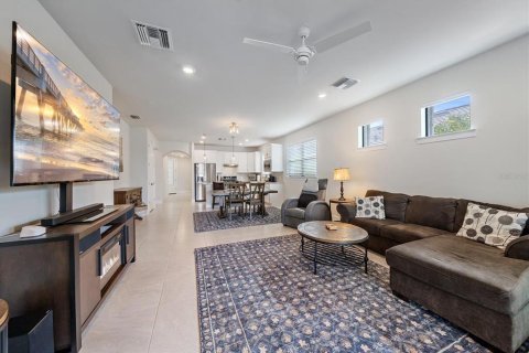 Villa ou maison à vendre à Lakewood Ranch, Floride: 2 chambres, 146.23 m2 № 2434510 - photo 16