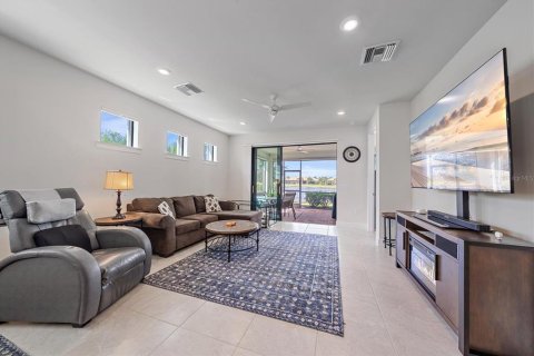 Villa ou maison à vendre à Lakewood Ranch, Floride: 2 chambres, 146.23 m2 № 2434510 - photo 14