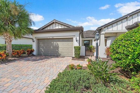 Villa ou maison à vendre à Lakewood Ranch, Floride: 2 chambres, 146.23 m2 № 2434510 - photo 4