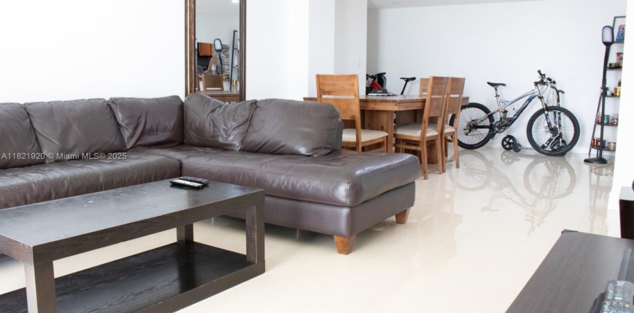 Condo à Miami Beach, Floride, 2 chambres № 1783649