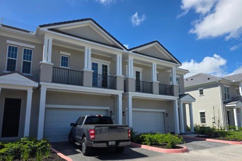 Touwnhouse à louer à Saint Petersburg, Floride: 3 chambres, 222.69 m2 № 2400352 - photo 2
