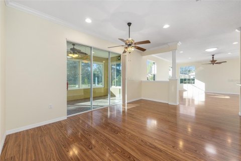 House in Ocala, Florida 3 bedrooms, 225.29 sq.m. № 2095034 - photo 12
