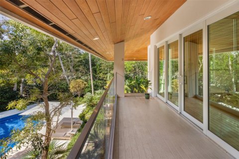 Villa ou maison à vendre à Coral Gables, Floride: 5 chambres, 648.27 m2 № 1972635 - photo 24