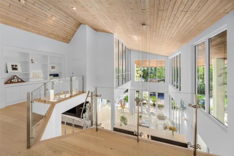 Villa ou maison à vendre à Coral Gables, Floride: 5 chambres, 648.27 m2 № 1972635 - photo 17