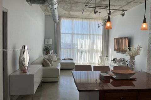 Copropriété à vendre à Miami, Floride: 1 chambre, 73.76 m2 № 1938137 - photo 2