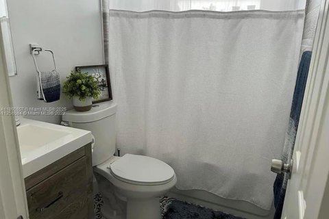 Villa ou maison à louer à Miramar, Floride: 3 chambres, 83.61 m2 № 1961503 - photo 6