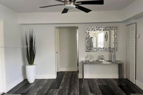 Villa ou maison à louer à Miramar, Floride: 3 chambres, 83.61 m2 № 1961503 - photo 2