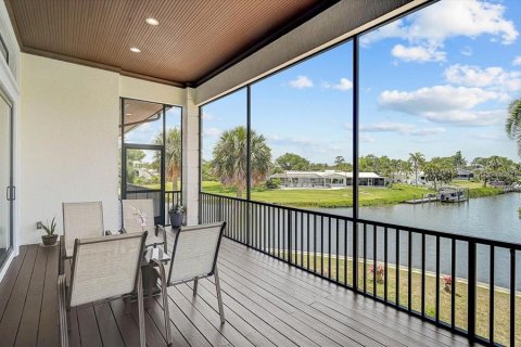 House in Osprey, Florida 3 bedrooms, 238.94 sq.m. № 2226556 - photo 9