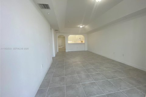 Снять в аренду кондоминиум в Дорал, Флорида 3 спальни, 158.86м2, № 2006712 - фото 13