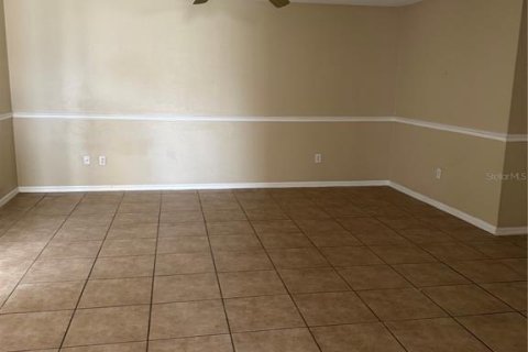 Casa en alquiler en Poinciana, Florida, 4 dormitorios, 145.21 m2 № 1817806 - foto 3