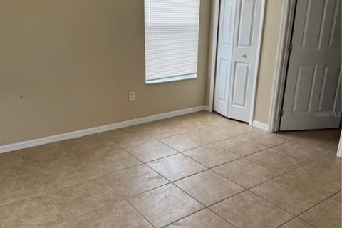 Casa en alquiler en Poinciana, Florida, 4 dormitorios, 145.21 m2 № 1817806 - foto 4