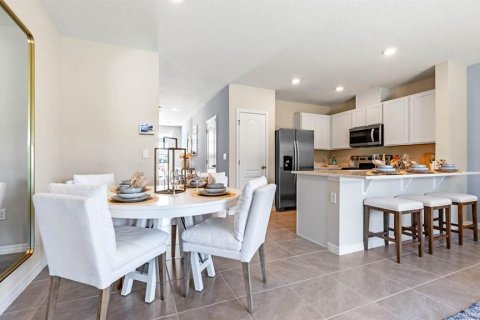 Townhouse in Davenport, Florida 3 bedrooms, 135.92 sq.m. № 1799937 - photo 6