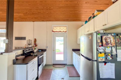 House in Bushnell, Florida 1 bedroom, 85.28 sq.m. № 2216204 - photo 13