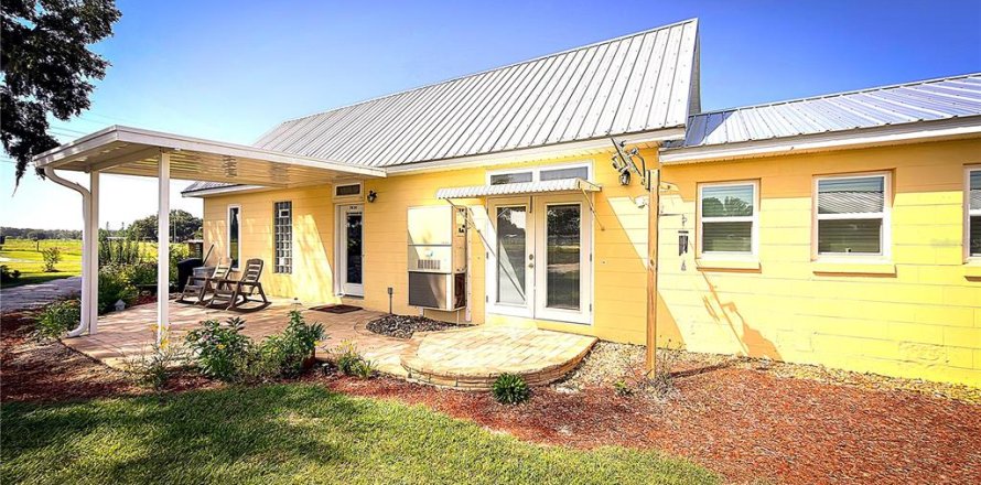 House in Bushnell, Florida 1 bedroom, 85.28 sq.m. № 2216204