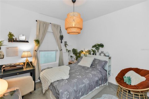 Villa ou maison à vendre à Deltona, Floride: 4 chambres, 176.79 m2 № 2208160 - photo 15