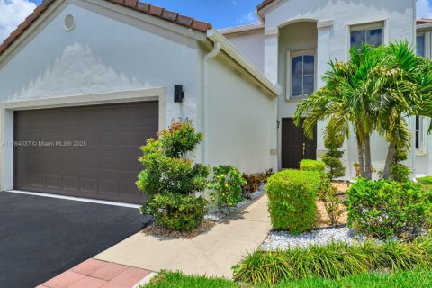 House in Weston, Florida 4 bedrooms, 186.92 sq.m. № 1783567 - photo 9