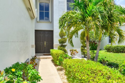 House in Weston, Florida 4 bedrooms, 186.92 sq.m. № 1783567 - photo 10