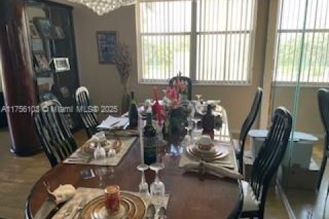 Condominio en venta en Lauderhill, Florida, 3 dormitorios, 147.06 m2 № 1860178 - foto 8